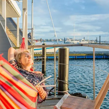 The Goose - Stern Hausboot Semesterbostad *